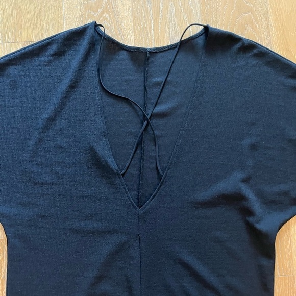 Gently worn H&M dress midi criss cross back - Picture 4 of 13